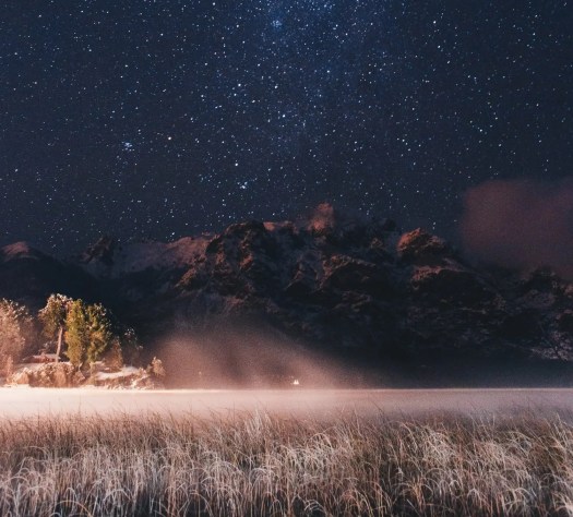 Noite, galáxia, cizânia